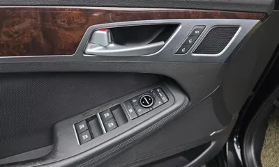 Hyundai Genesis 2016, 124204 км, за 7730.43 USD - фото 13