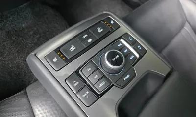 Hyundai Genesis 2016, 124204 км, за 7730.43 USD - фото 18