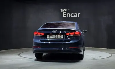 Hyundai Avante 2016, 154063 км, за 3966.88 USD