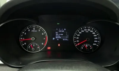 Kia K5 2019, 80154 км, за 9051.87 USD - фото 8