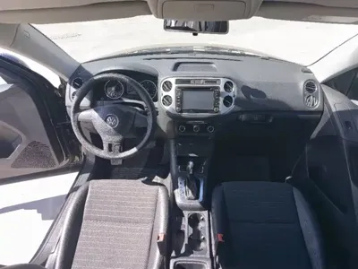Volkswagen Tiguan 2015, 107000 км, за 5297.13 USD