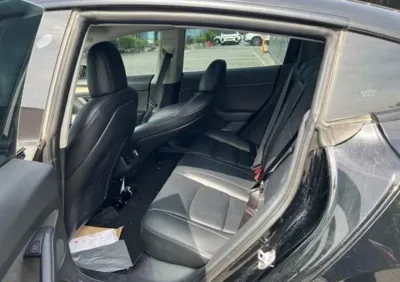 Tesla Model 3 2022, 89754 км, за 4758.5 USD - фото 10