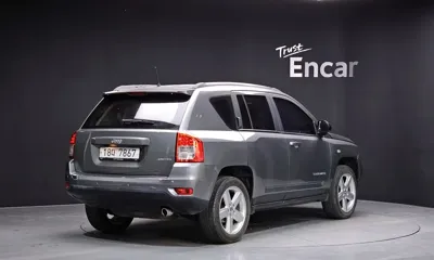 Jeep Compass 2013, 138131 км, за 1962.72 USD
