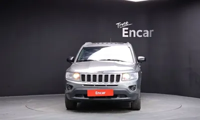 Jeep Compass 2013, 138131 км, за 1962.72 USD
