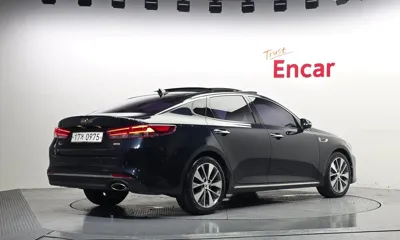 Kia K5 2016, 103345 км, за 13010.68 USD
