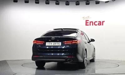 Kia K5 2016, 103345 км, за 13010.68 USD
