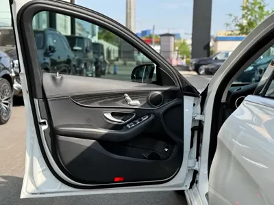 Mercedes-Benz C-Class 2021, 54000 км, за 18770.31 USD - фото 15