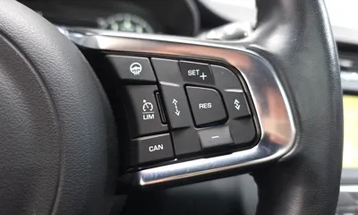 Jaguar E-Pace 2018, 32891 км, за 13148.33 USD - фото 19