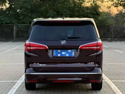 Buick GL8 2018, 230000 км, за 14419.97 USD