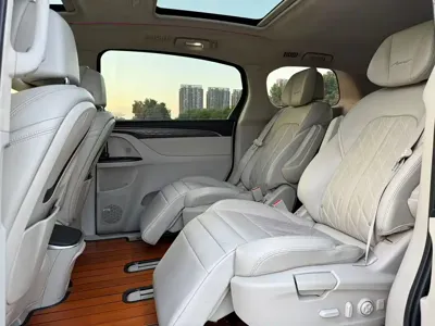 Buick GL8 2018, 230000 км, за 14379.2 USD - фото 11