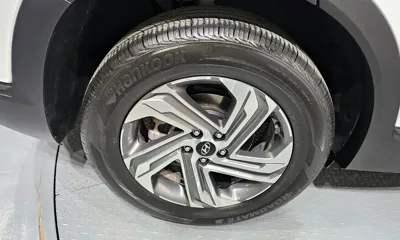 Hyundai Santafe 2023, 64041 км, за 16355.75 USD