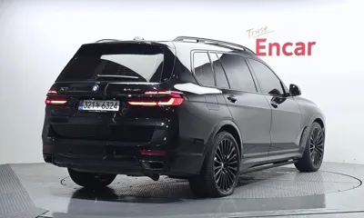 BMW X7 2025, 8837 км, за 87907.76 USD
