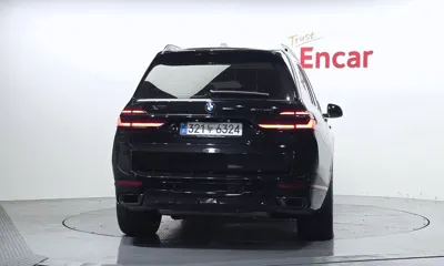 BMW X7 2025, 8837 км, за 87907.76 USD