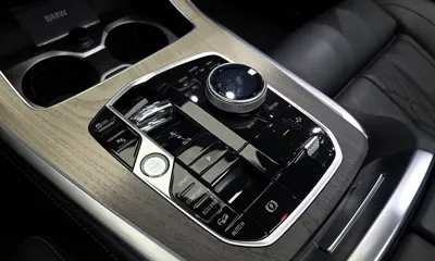 BMW X7 2025, 8837 км, за 87822.09 USD - фото 9