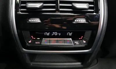 BMW X7 2025, 8837 км, за 87822.09 USD - фото 31