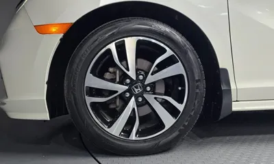 Honda Odyssey 2019, 124392 км, за 12582.77 USD