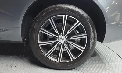 Volvo XC60 2018, 90255 км, за 16263.35 USD