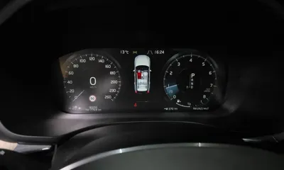 Volvo XC60 2018, 90255 км, за 16263.35 USD - фото 8