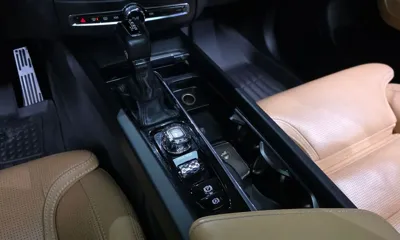 Volvo XC60 2018, 90255 км, за 16263.35 USD - фото 9