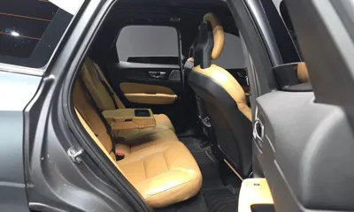 Volvo XC60 2018, 90255 км, за 16263.35 USD - фото 12