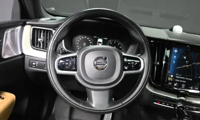 Volvo XC60 2018, 90255 км, за 16263.35 USD - фото 13