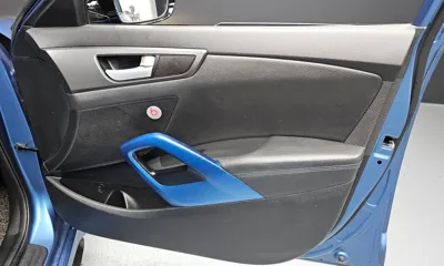 Hyundai Veloster 2016, 79385 км, за 4553.75 USD - фото 24