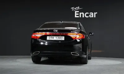 Hyundai Grandeur 2013, 185803 км, за 3196.8 USD