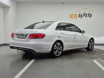 Mercedes-Benz E-Class 2014, 178402 км, за 6500.68 USD