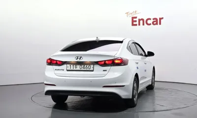 Hyundai Avante 2017, 42476 км, за 6641.92 USD