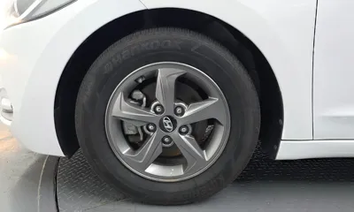 Hyundai Avante 2017, 42476 км, за 6641.92 USD
