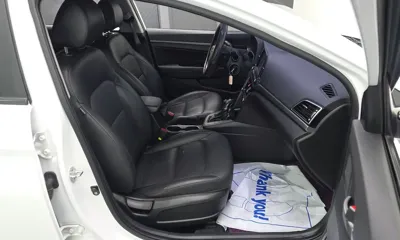 Hyundai Avante 2017, 42476 км, за 6641.92 USD - фото 12