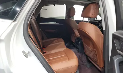 Audi Q5 2022, 71140 км, за 22778 USD - фото 12