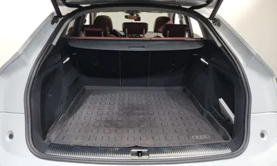 Audi Q5 2022, 71140 км, за 22778 USD - фото 20