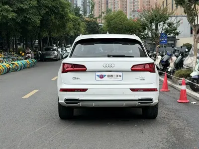Audi Q5L 2021, 90000 км, за 21392.73 USD