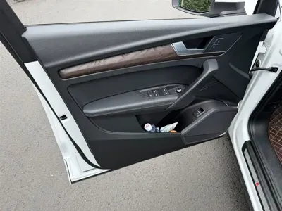 Audi Q5L 2021, 90000 км, за 21289.37 USD - фото 6