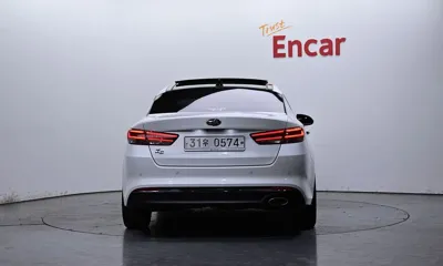 Kia K5 2016, 105649 км, за 7280.76 USD