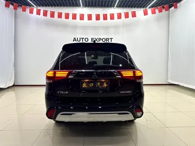 Mitsubishi Outlander 2022, 30000 км, за 15886.72 USD