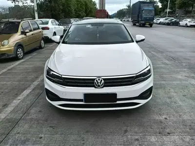 Volkswagen Lamando 2019, 90000 км, за 8651.98 USD