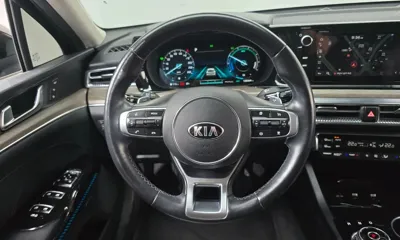 Kia K5 2020, 120264 км, за 10158.23 USD - фото 13