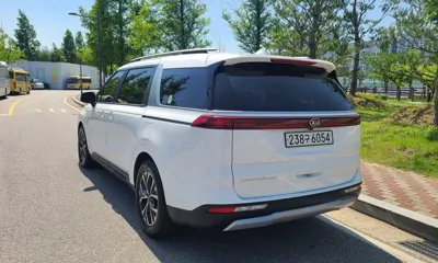 Kia Canival 2021, 81556 км, за 12929.85 USD