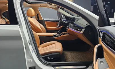 BMW 5-Series 2018, 100088 км, за 16541.95 USD - фото 11