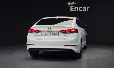 Hyundai Avante 2018, 82724 км, за 7100.98 USD