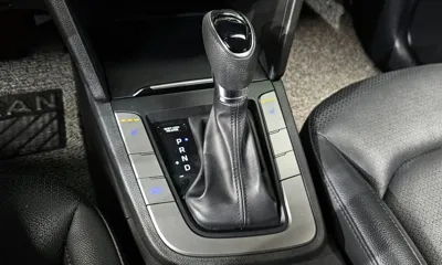 Hyundai Avante 2018, 82724 км, за 7100.98 USD - фото 9