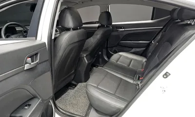 Hyundai Avante 2018, 82724 км, за 7100.98 USD - фото 11