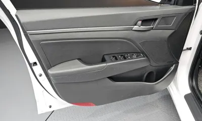 Hyundai Avante 2018, 82724 км, за 7100.98 USD - фото 24
