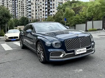Bentley Flying Spur 2021, 29000 км, за 266395.3 USD
