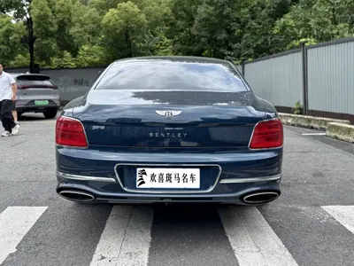 Bentley Flying Spur 2021, 29000 км, за 266395.3 USD - фото 6