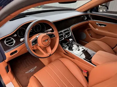 Bentley Flying Spur 2021, 29000 км, за 266395.3 USD - фото 12