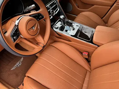 Bentley Flying Spur 2021, 29000 км, за 266395.3 USD - фото 13
