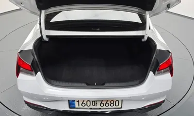 Hyundai Avante 2022, 56674 км, за 12685.41 USD - фото 20